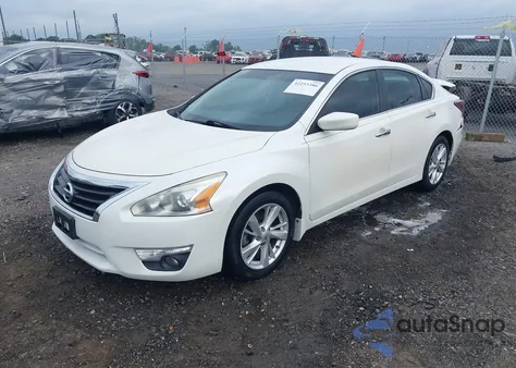 2015 Nissan Altima 2.5 Sv из США, поврежденный, VIN 1N4AL3APXFC279088